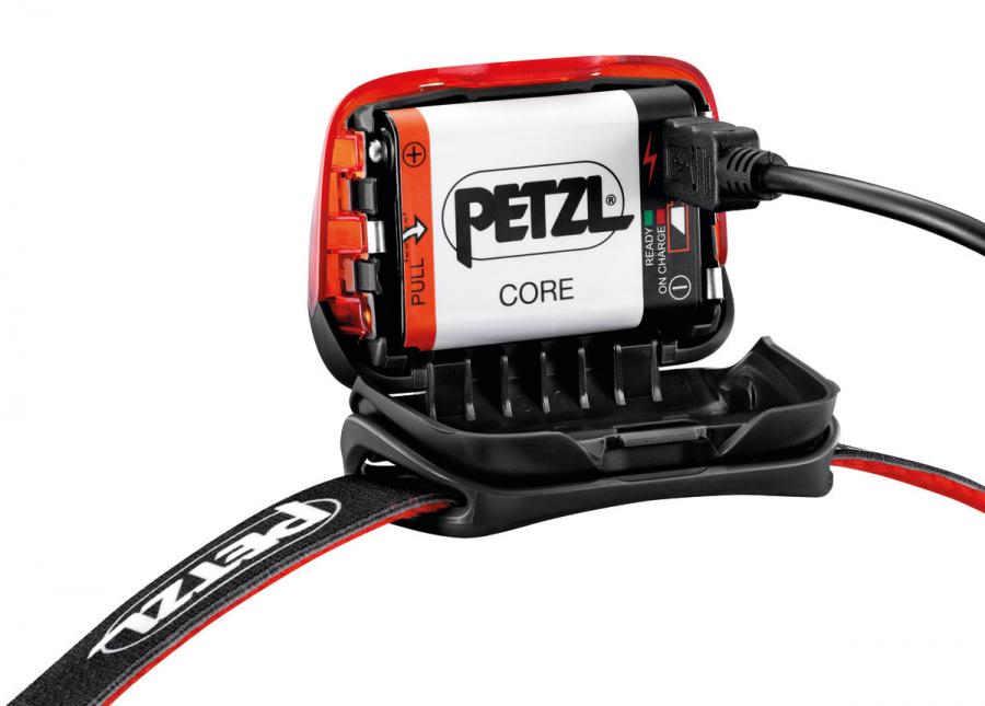 фонарь налобный PETZL ACTIK CORE red E099GA01